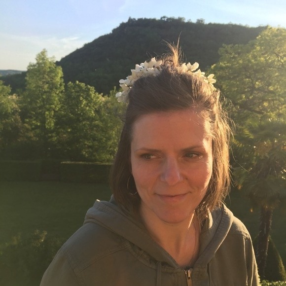 Meet your Posher, Nikki - Picture 1 of 1